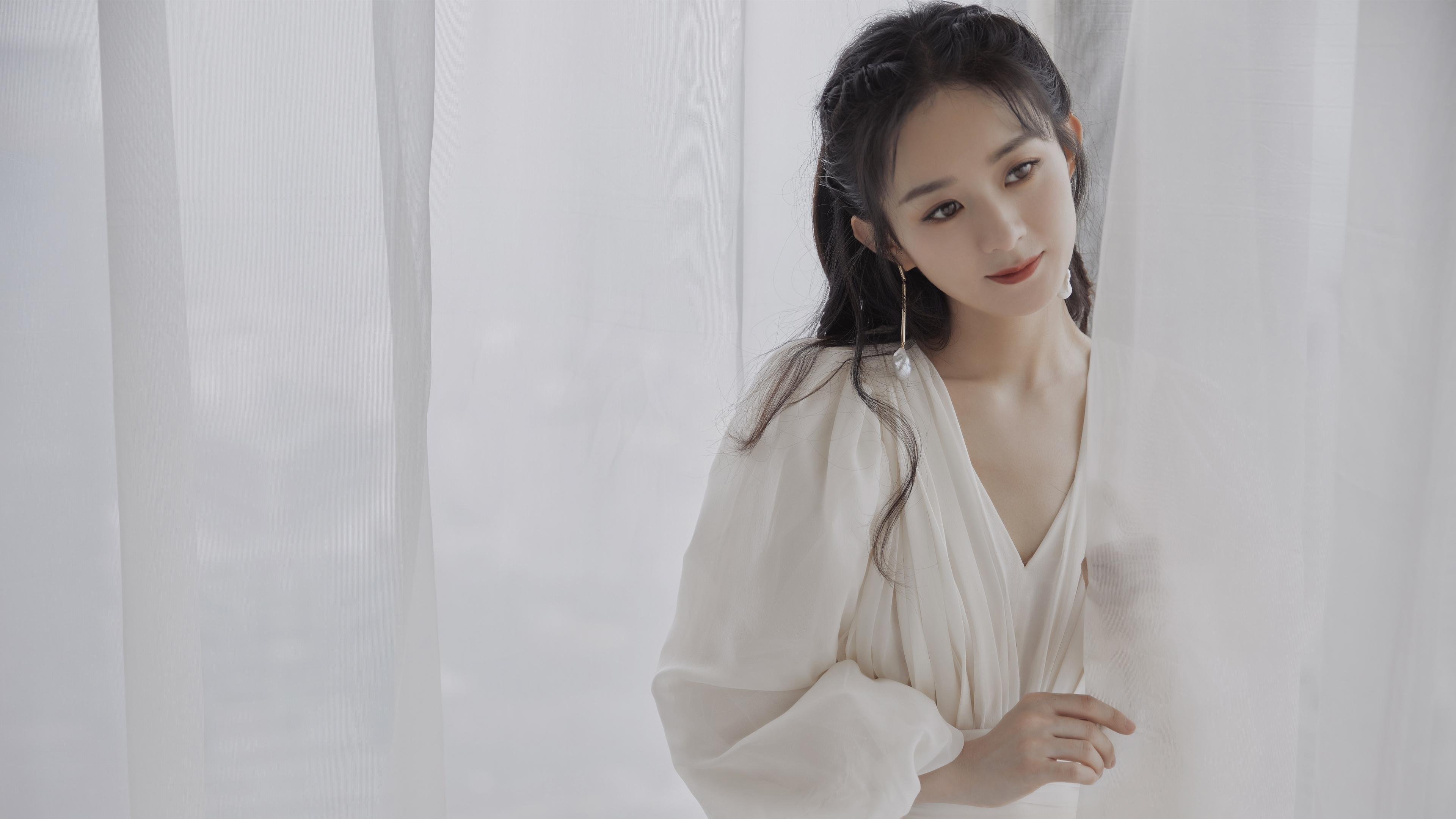 女足比赛选手赛场表现稳定,球迷欣喜观望,女足队员介绍