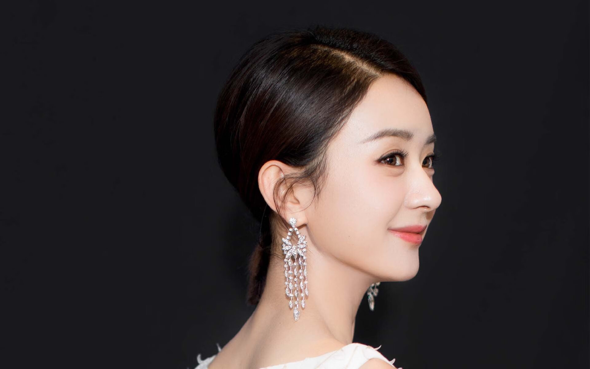 最新足球赛况:女子比赛中的巅峰表现!,女子足球赛事