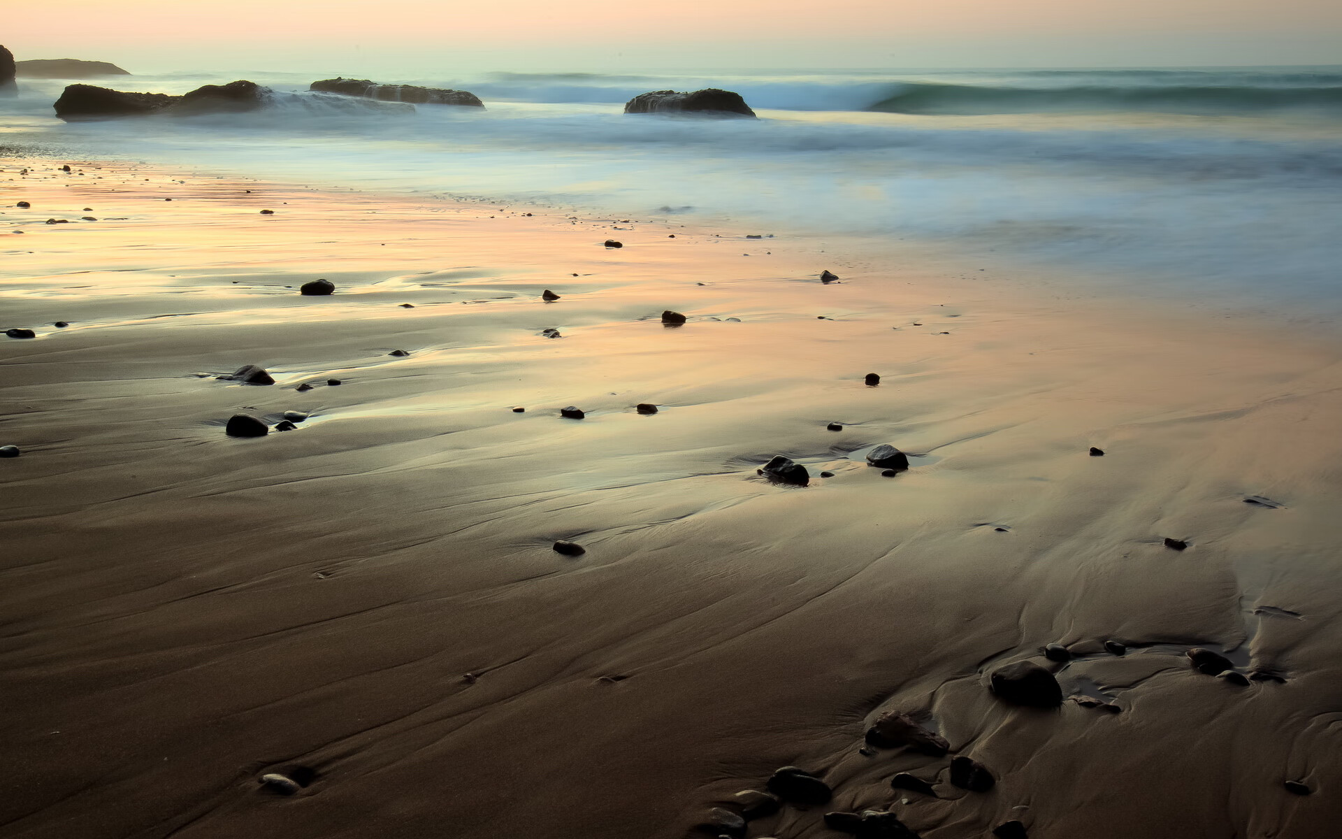 媒体报道聚焦热门话题,媒体纷纷报道